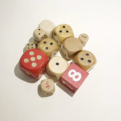 Wooden dice wholesale